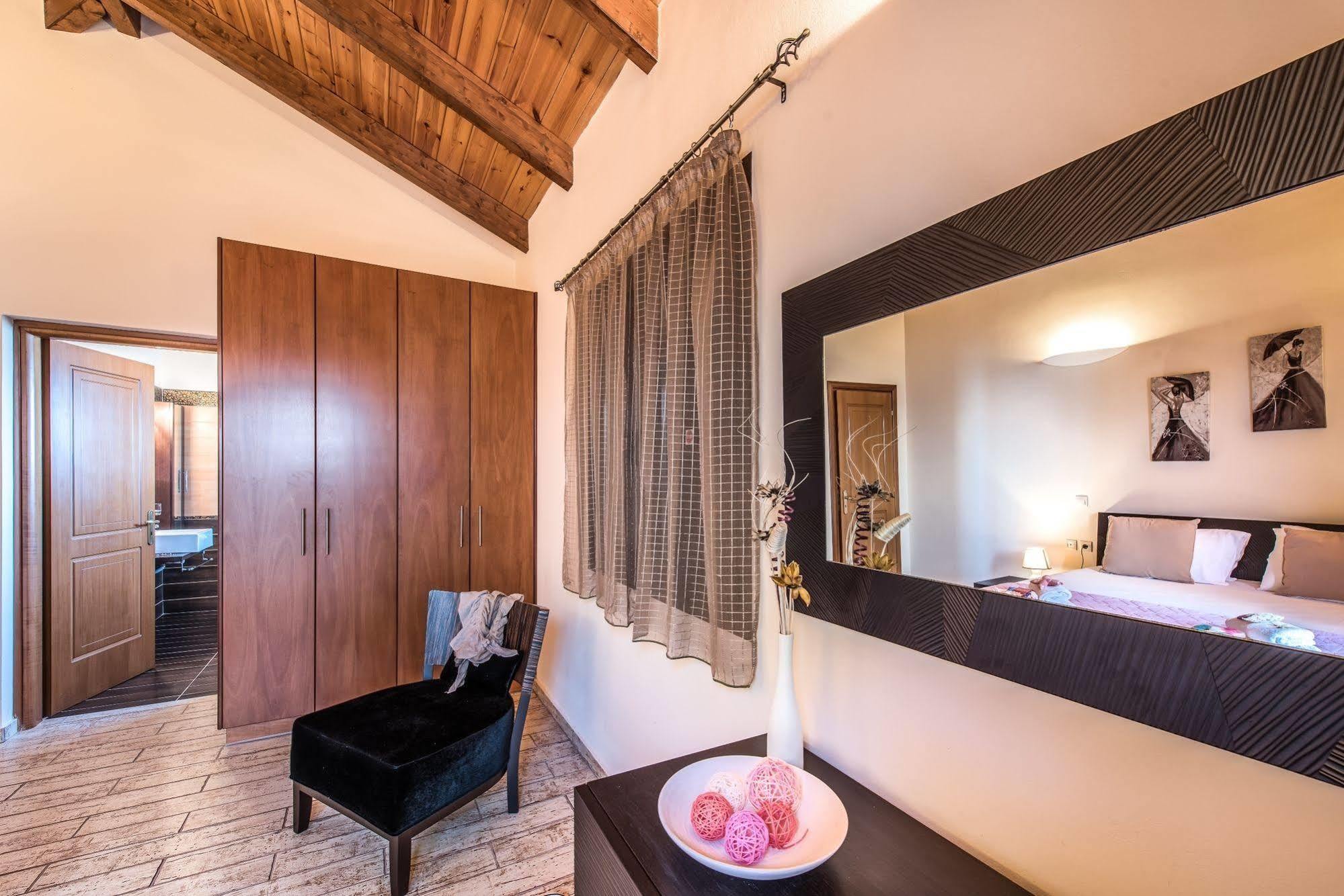 Astarte Villas - Kyveli Villa Vanato Екстер'єр фото